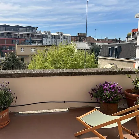 Sunny New With Terrace 2 Min Metro Apartamento
