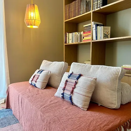 Apartamento Sunny New With Terrace 2 Min Metro