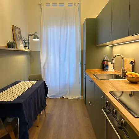 Apartamento Sunny New With Terrace 2 Min Metro Milán