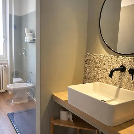 Apartamento Sunny New With Terrace 2 Min Metro Milán