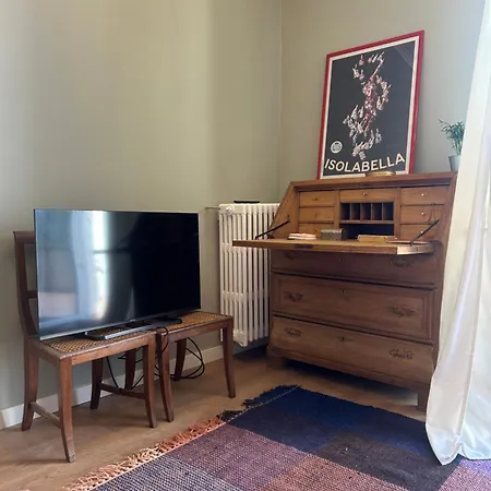 Sunny New With Terrace 2 Min Metro Apartamento